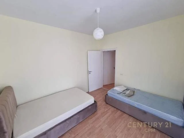 Tirane, jepet me qera apartament 2+1 Kati 1, 109 m² 550 Euro (Kompleksi ASL Zirkon, Spitali QSUT)