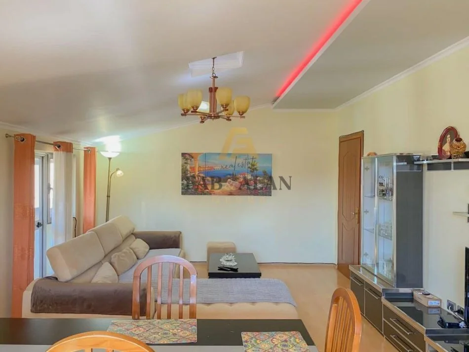 Tirane, jepet me qera apartament 2+1 Kati 4, 110 m² 750 € (Muhamet Gjollesha)