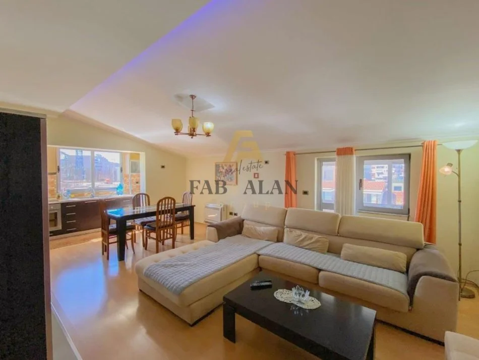 Tirane, jepet me qera apartament 2+1 Kati 4, 110 m² 750 € (Muhamet Gjollesha)