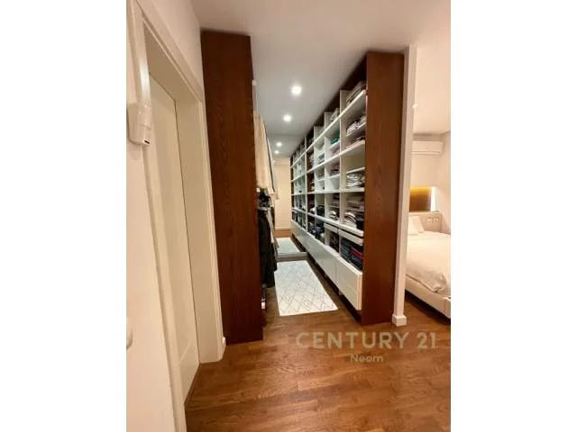 Tirane, jepet me qera apartament 2+1+BLK Kati 1, 125 m² 900 Euro (Kopshti Botanik Zoologjik)