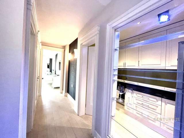 Tirane, jepet me qera apartament Kati 9, 68 m² 1.000 Euro (Blloku, Ambasada Kosovare Tirana, Albania)