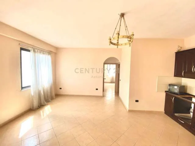 Tirane, shitet apartament 2+1 Kati 8, 77 m² 85.000 Euro (Yzberisht)