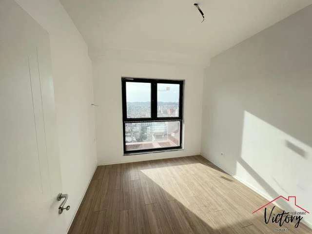 Tirane, jepet me qera apartament 3+1+BLK Kati 10, 160 m² 1.000 Euro (Garden Building tek 21 Dhjetori)