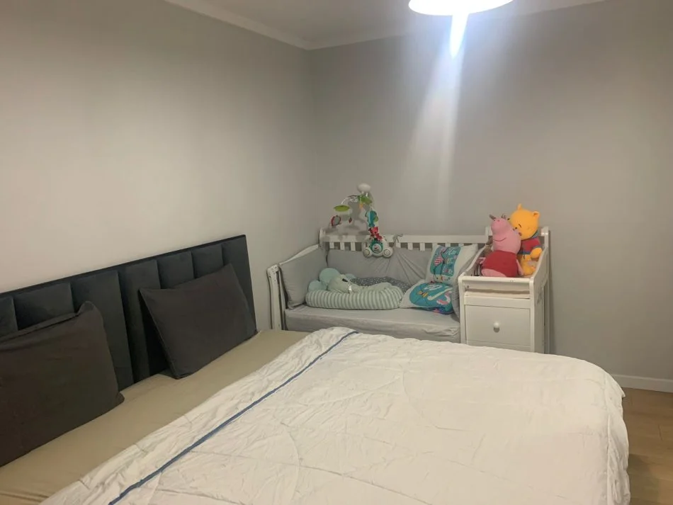 Tirane, jepet me qera apartament 2+1+Aneks+Ballkon, Kati 3, 64 m² 600 € (Rruga Jordan Misja)