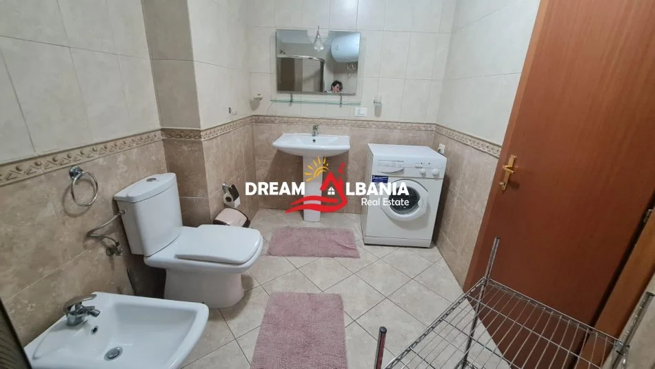 Tirane, jepet me qera apartament 2+1 Kati 3, 120 m² 660 € (Don Bosko)