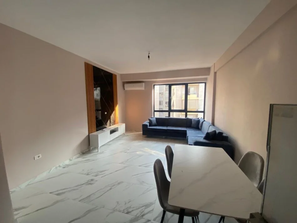 Tirane, jepet me qera apartament 1+1 Kati 4, 75 m² 450 € (Astir)