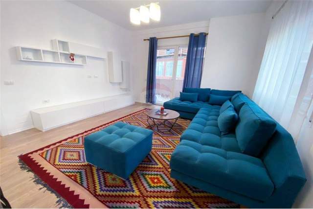 Tirane, jepet me qera apartament 2+1+BLK Kati 3, 100 m² 500 Euro (Kodra e Diellit)