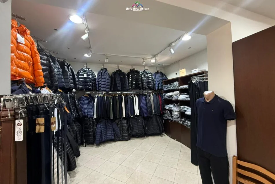 Tirane, jepet me qera dyqan Kati 0, 74 m² 1.600 € (Rruga e Kavajes)
