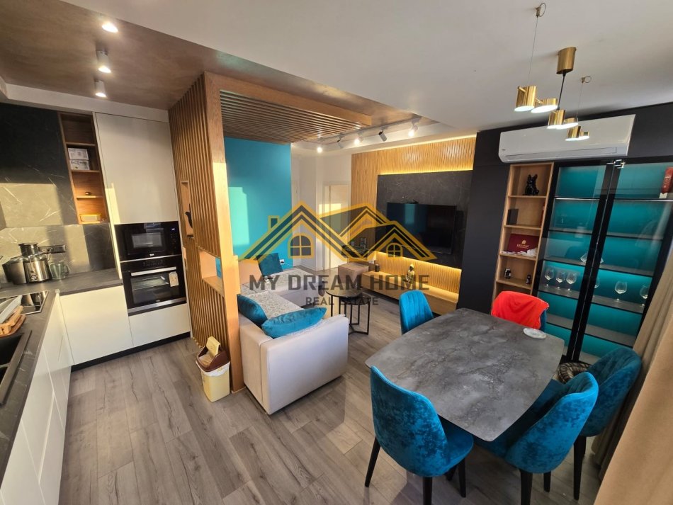 Durres, shitet apartament 1+1 Kati 9, 75 m² 140.000 € 