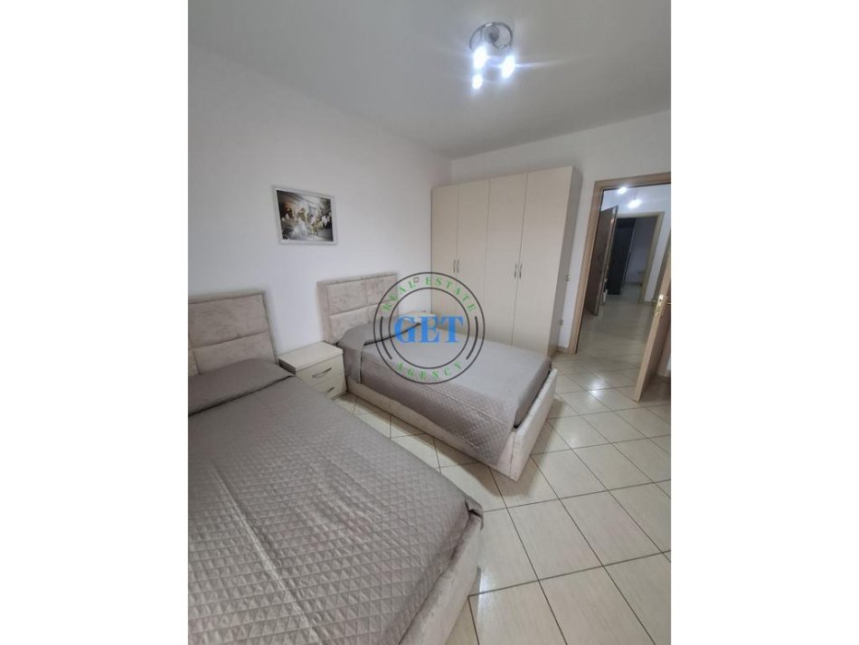 Durres, jepet me qera apartament 2+1 Kati 4, 90 m² 450 € (Plazh Iliria, Durrës)