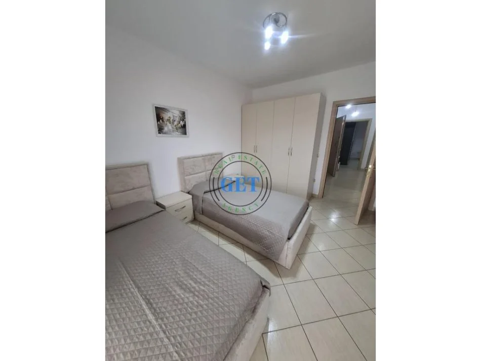 Durres, jepet me qera apartament 2+1+Ballkon Kati 4, 90 m² 450 € (PLAZH ILIRIA,DURRES)