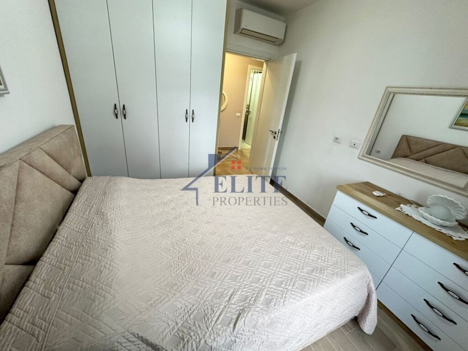 Tirane, jepet me qera apartament 2+1+Ballkon Kati 4, 75 m² 650 € (21 Dhjetori)