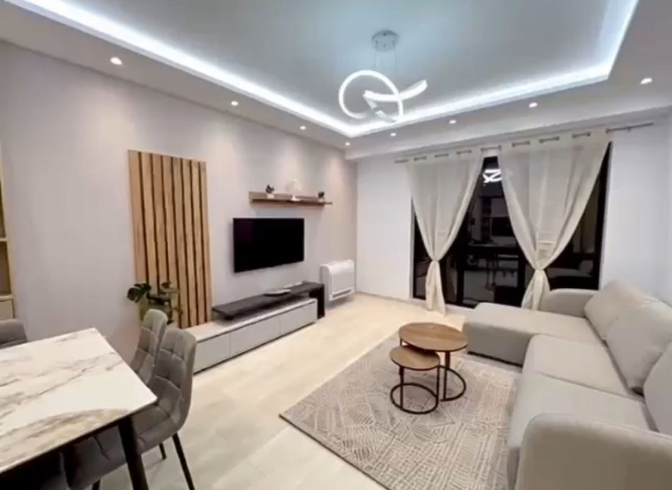 Tirane, jepet me qera apartament 1+1 Kati 3, 67 m² 450 € (Astir)