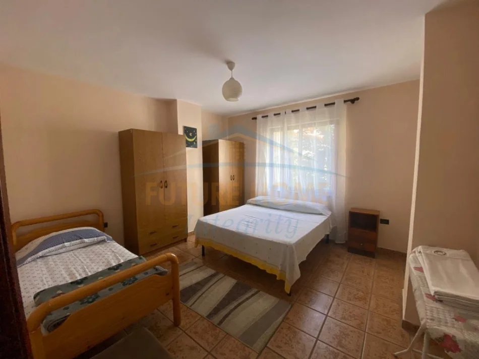 Tirane, jepet me qera apartament 1+1 Kati 3, 450 € 
