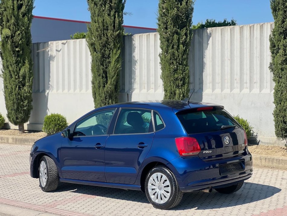 VW POLO 1.6 NAFTE 👉 2010 👈 kambio AUTOMATIKE - 6.400 €