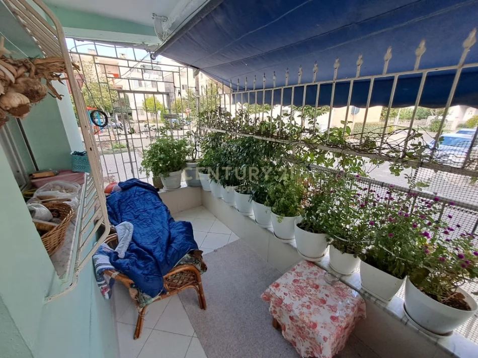 Shkoder, shitet apartament 2+1 Kati 0, 75 m² 70.000 € (fusha e drunjve)