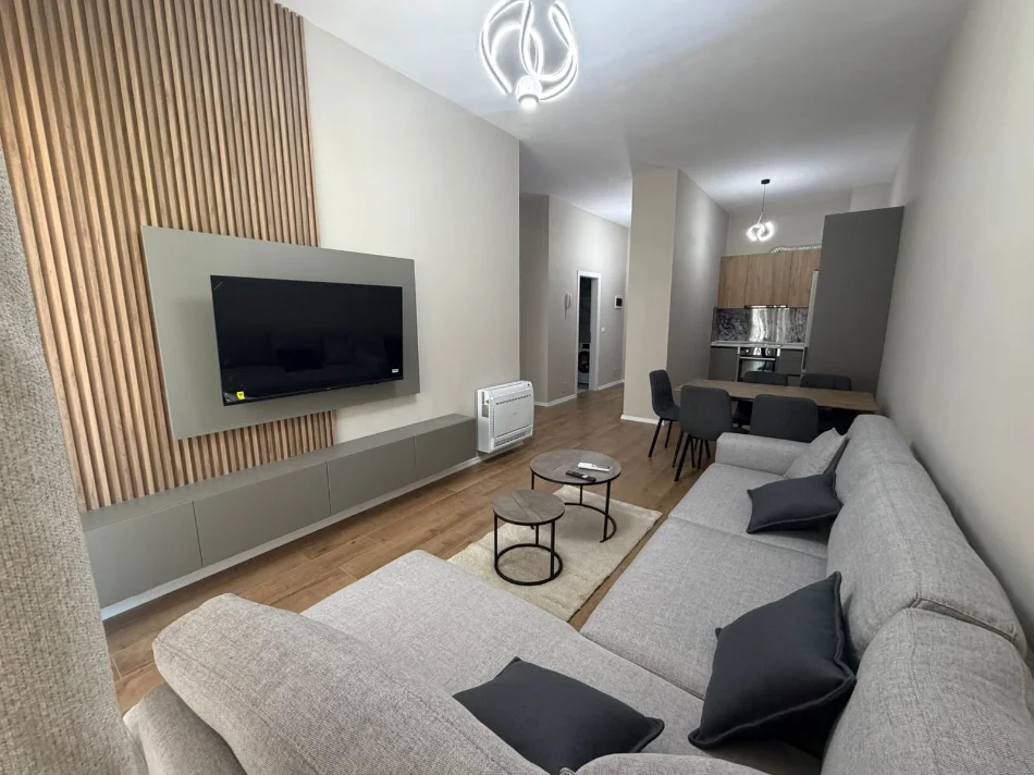 Tirane, jepet me qera apartament 1+1+Ballkon Kati 6, 70 m² 550 € (Apartament 1+1 Per Qera Laprake I Pabanuar Me Pare)