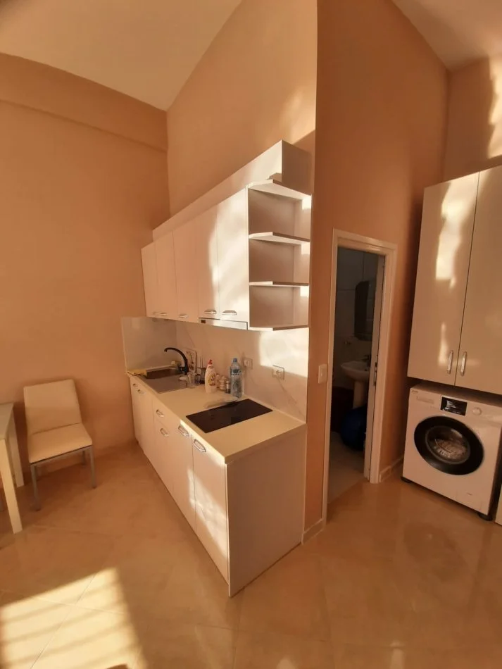 Vlore, jepet me qera garsonier 1+1 Kati 0, 45 m² 250 € (Lungomare, pas Big Market) rv46885