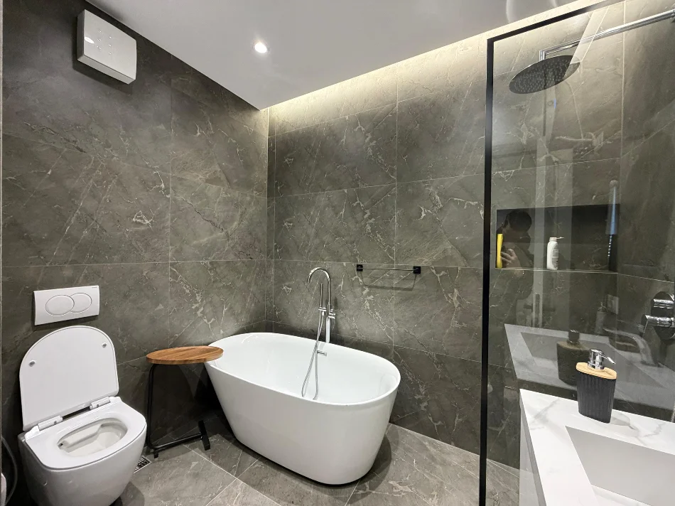 Tirane, jepet me qera apartament 1+1 Kati 3, 550 € 