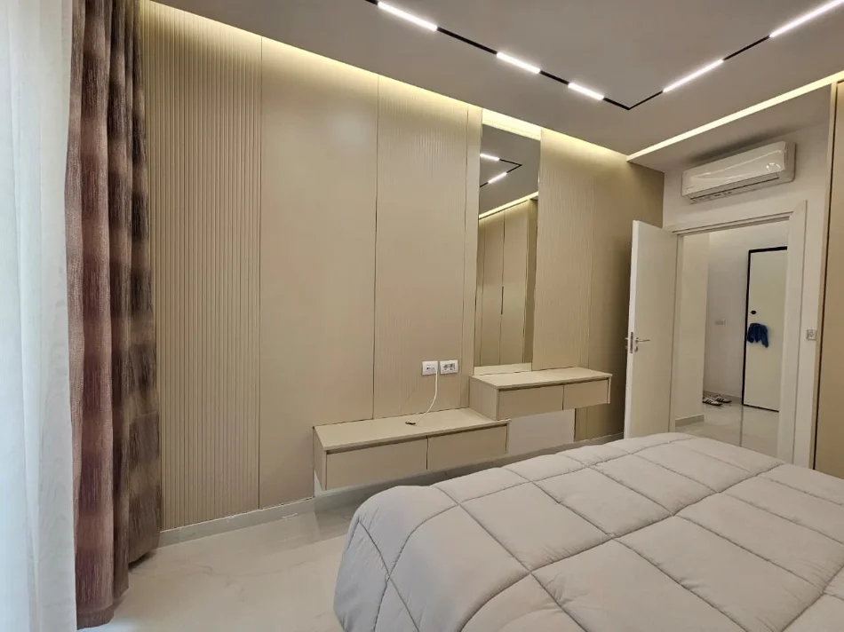 Tirane, jepet me qera apartament 1+1 Kati 3, 78 m² 800 € (Zogu zi)