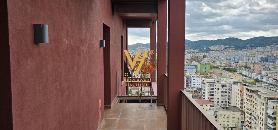 Tirane, jepet me qera zyre Kati 7, 160 m² 2.000 € (GARDEN BUILDING)