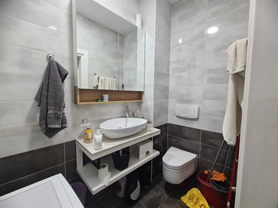 Tirane, shitet 2+1 Kati 4, 79 m² 220.000 € (Ish Parku i Autobuzave)