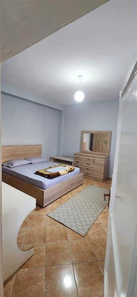 Apartament 1+1 me qera tek Rruga Siri Kodra, Dispanceria (400 Euro)
