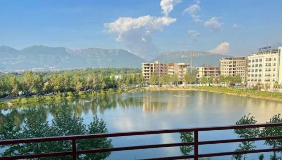 Tirane, jepet me qera apartament 1+1 Kati 2, 56 m² 500 € (LIQENI I THATE)