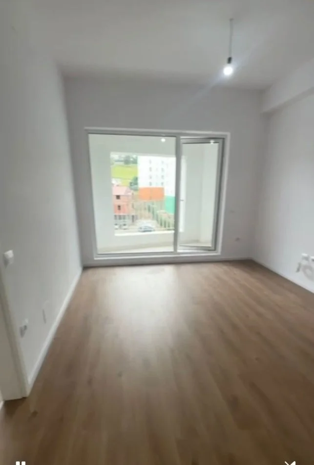 Tirane, shitet apartament 1+1+Ballkon Kati 2, 70 m² 98.000 €