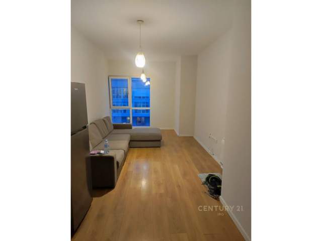 Tirane, jepet me qera apartament 1+1 Kati 8, 53 m² 550 Euro (kika 2)