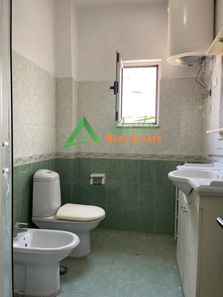 Tirane, jepet me qera apartament 2+1+Ballkon Kati 5, 92 m², 48 000 Leke, 21 Dhjetori