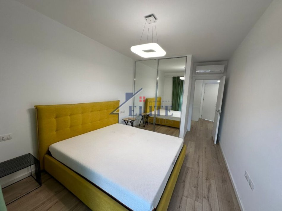 Tirane, jepet me qera apartament duplex 2+1 Kati 0, 132 m² 1.400 € (Olive Grove)