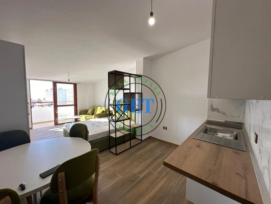 Durres, shitet garsonier 1+1+Ballkon Kati 5, 40 m² 50.000 € (Golem)