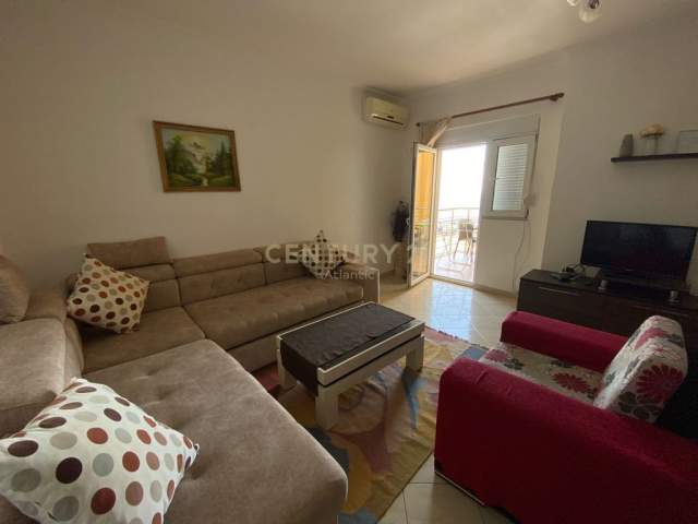 Durres, jepet me qera apartament 1+1 Kati 2, 80 m² 200 Euro (..)