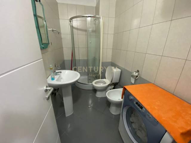 Durres, jepet me qera apartament 1+1 Kati 2, 80 m² 200 Euro (..)