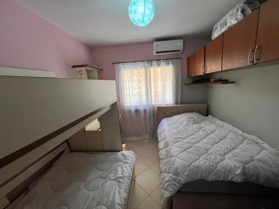 Tirane, shitet apartament 2+1 Kati 3, 106 m² 172.000 € (Yzberisht)