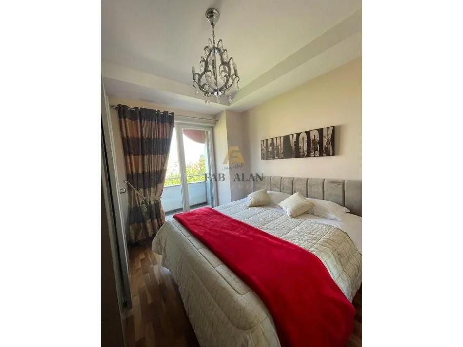 Tirane, jepet me qera apartament 1+1 Kati 4, 78 m² 850 € (Liqeni i Tiranes)