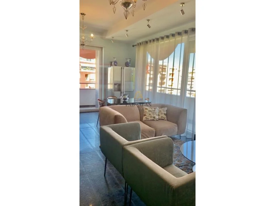 Tirane, jepet me qera apartament 1+1 Kati 4, 78 m² 850 € (Liqeni i Tiranes)