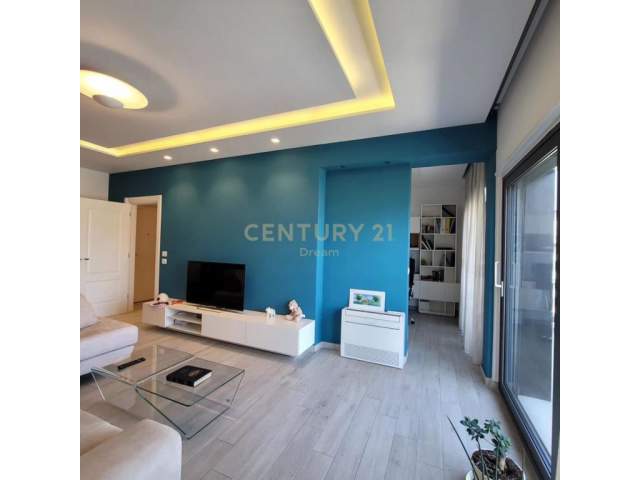 Tirane, jepet me qera apartament 2+1 Kati 7, 146 m² 1.400 Euro