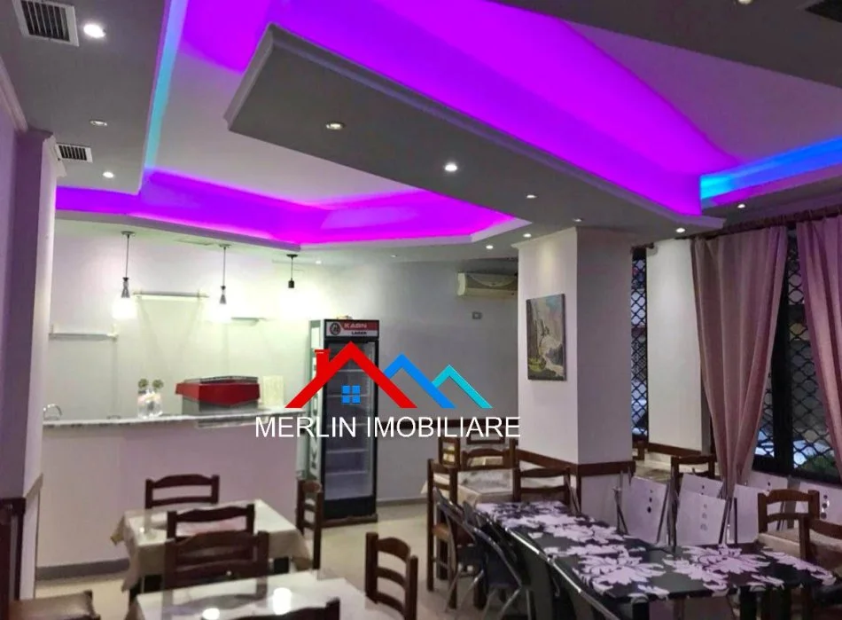 Tirane, jepet me qera ambjent biznesi Kati 0, 50 m² 520 € (RRUGA ALEKSANDER MOISIU,KINOSTUDIO)