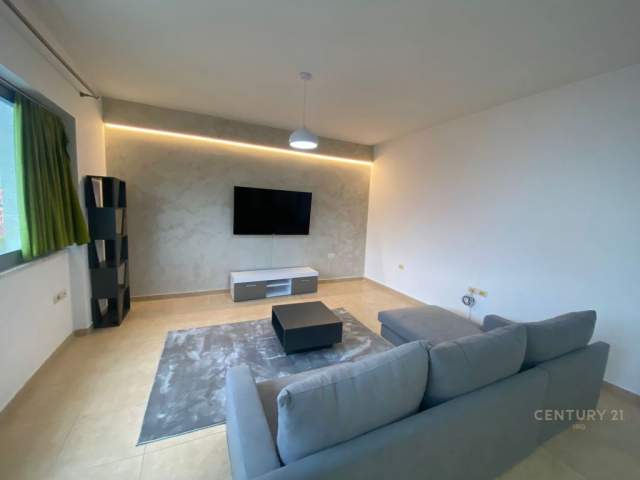 Tirane, jap me qera apartament 2+1 Kati 5, 100 m² 500 Euro (5 maji)