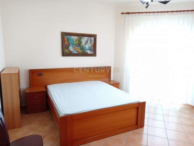 Durres, jepet me qera apartament 2+1 Kati 8, 107 m² 300 Euro