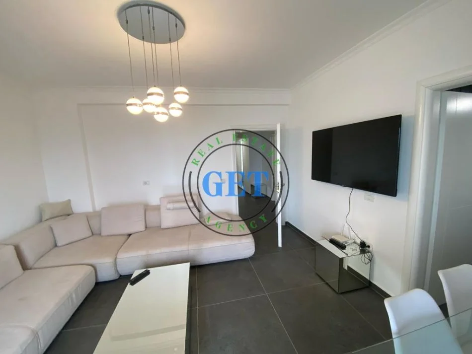 Durres, shitet apartament 2+1 Kati 8, 171 m² 250.000 € (Shkembi i Kavajes)