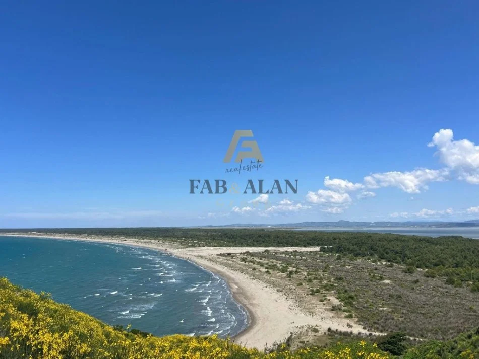 Vlore, shitet toke , 200.000 m² 22.000.000 € (Zvernec)