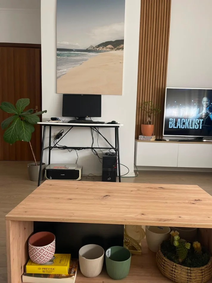 Tirane, jepet me qera apartament 1+1 Kati 4, 70 m² 600 € (Pallati tid)