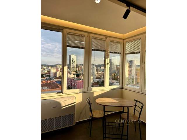 Tirane, shitet apartament Kati 10, 103 m² 250.000 Euro (Pazari i Ri)