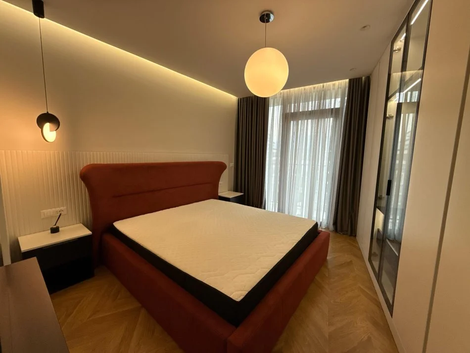 Tirane, jepet me qera apartament 1+1 Kati 4, 72 m² 1.500 € (RRUGA E KOSOVAREVE)