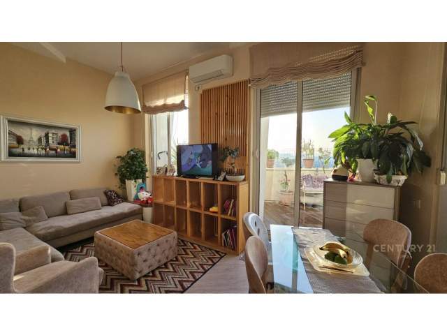 Shitet Apartament 2+1 tek Kompleksi Magnet Tirana / 210,000€