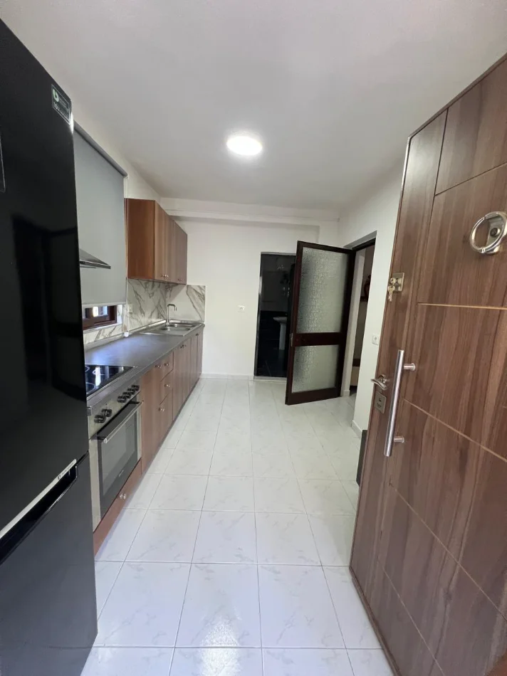 Shqiperi, jepet me qera apartament 1+1+Aneks Kati 0, 62 m² 550 € 