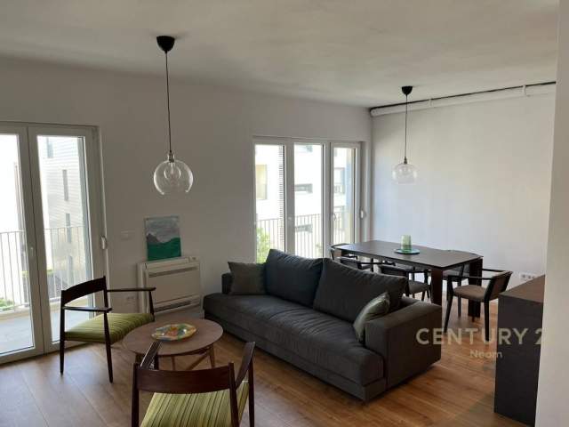 Tirane, jepet me qera apartament 2+1+BLK Kati 1, 122 m² 1.250 Euro (Liqeni i Thatë)